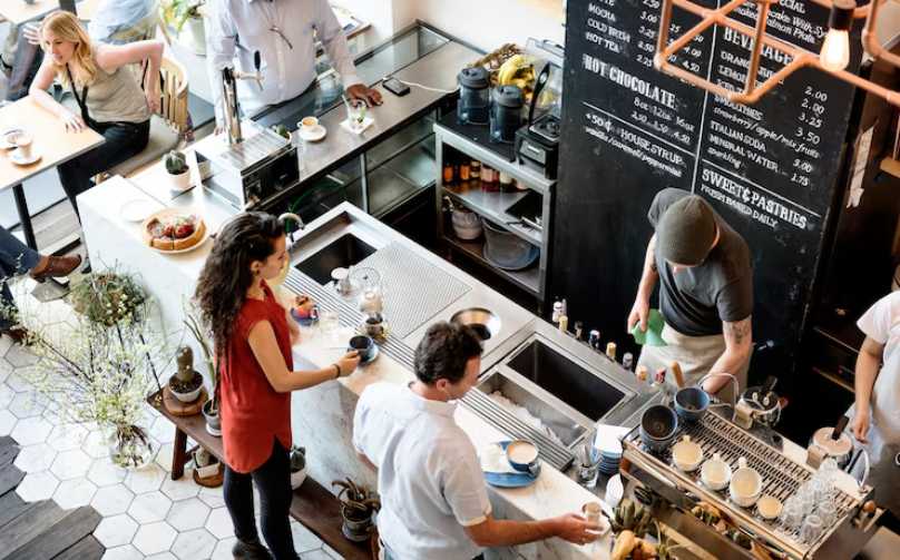 asisten AI Starbucks