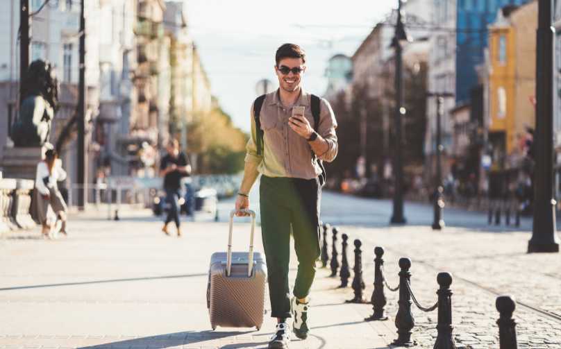 liburan ke luar negeri untuk solo traveler