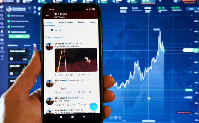 Perbedaan Akun X Biasa dan X Blue