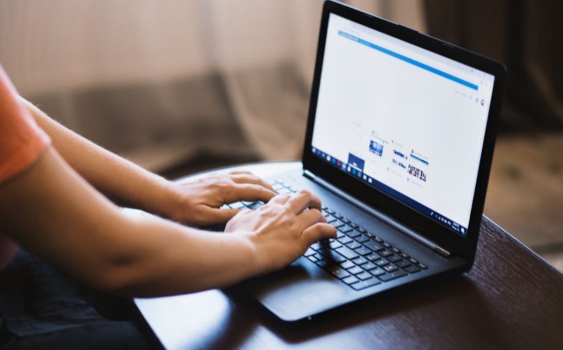 mendapatkan review positif