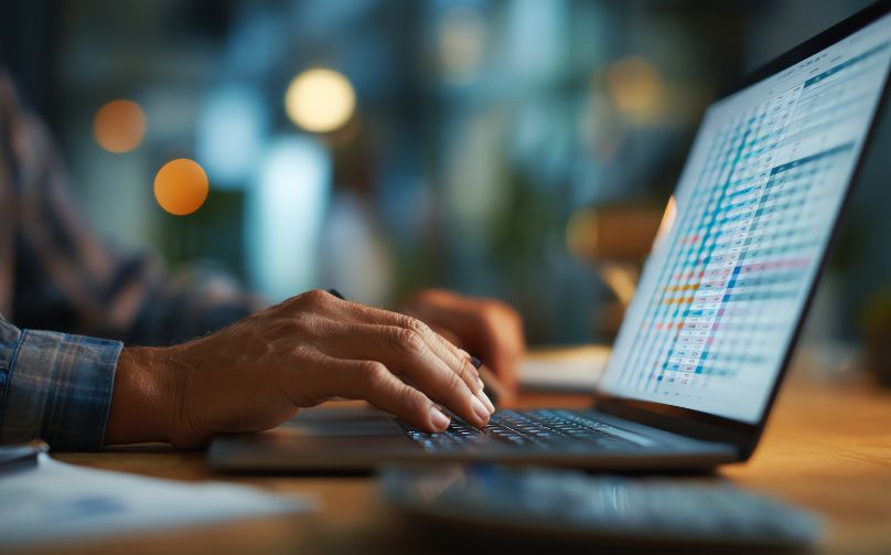 software catatan keuangan F&B